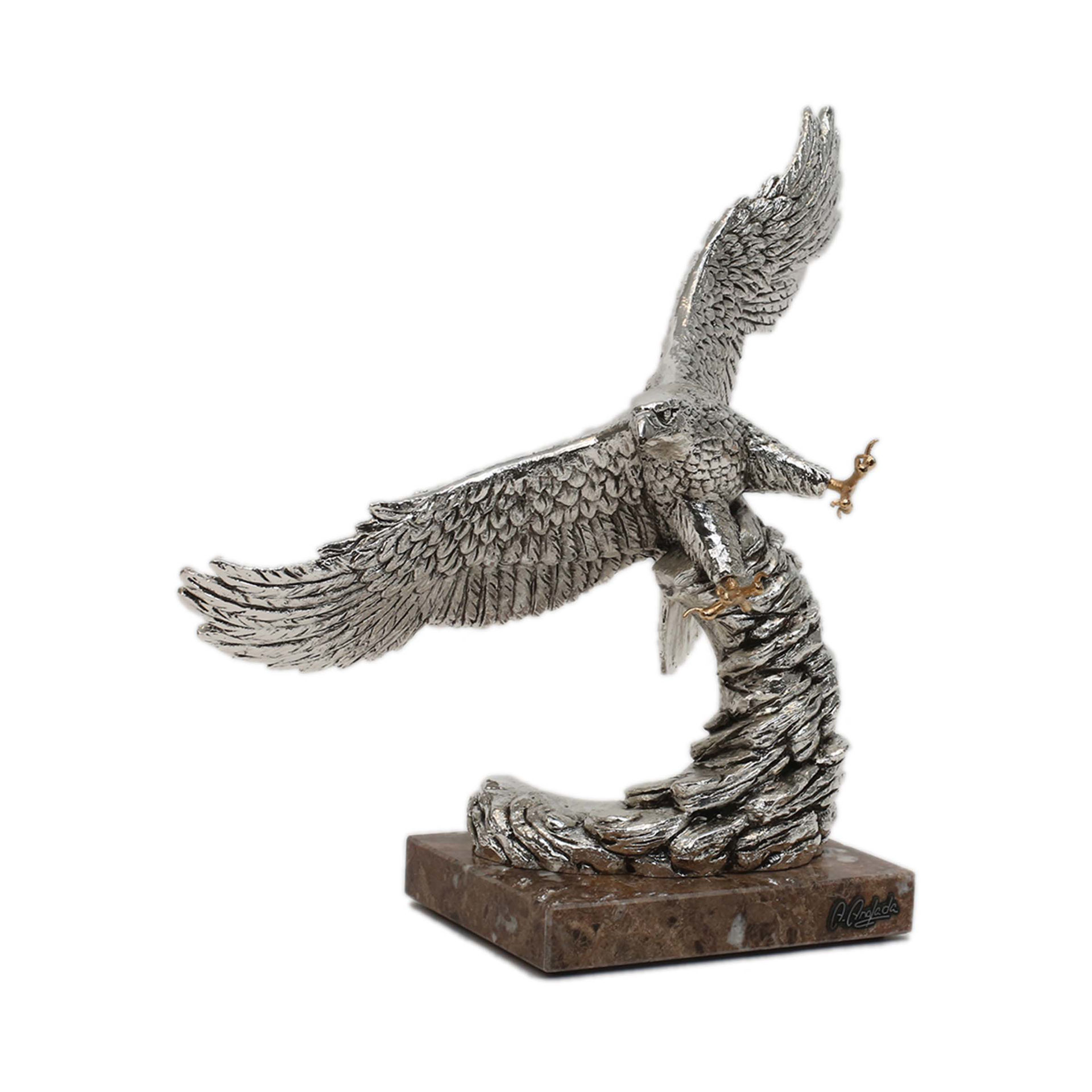 Picture of Eagle Flying Sculpture Silver